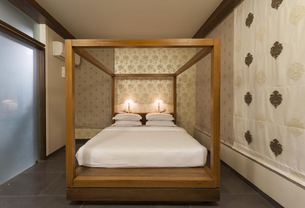 Hotel K Tree - A Boutique Hotel Колхапур Стая снимка