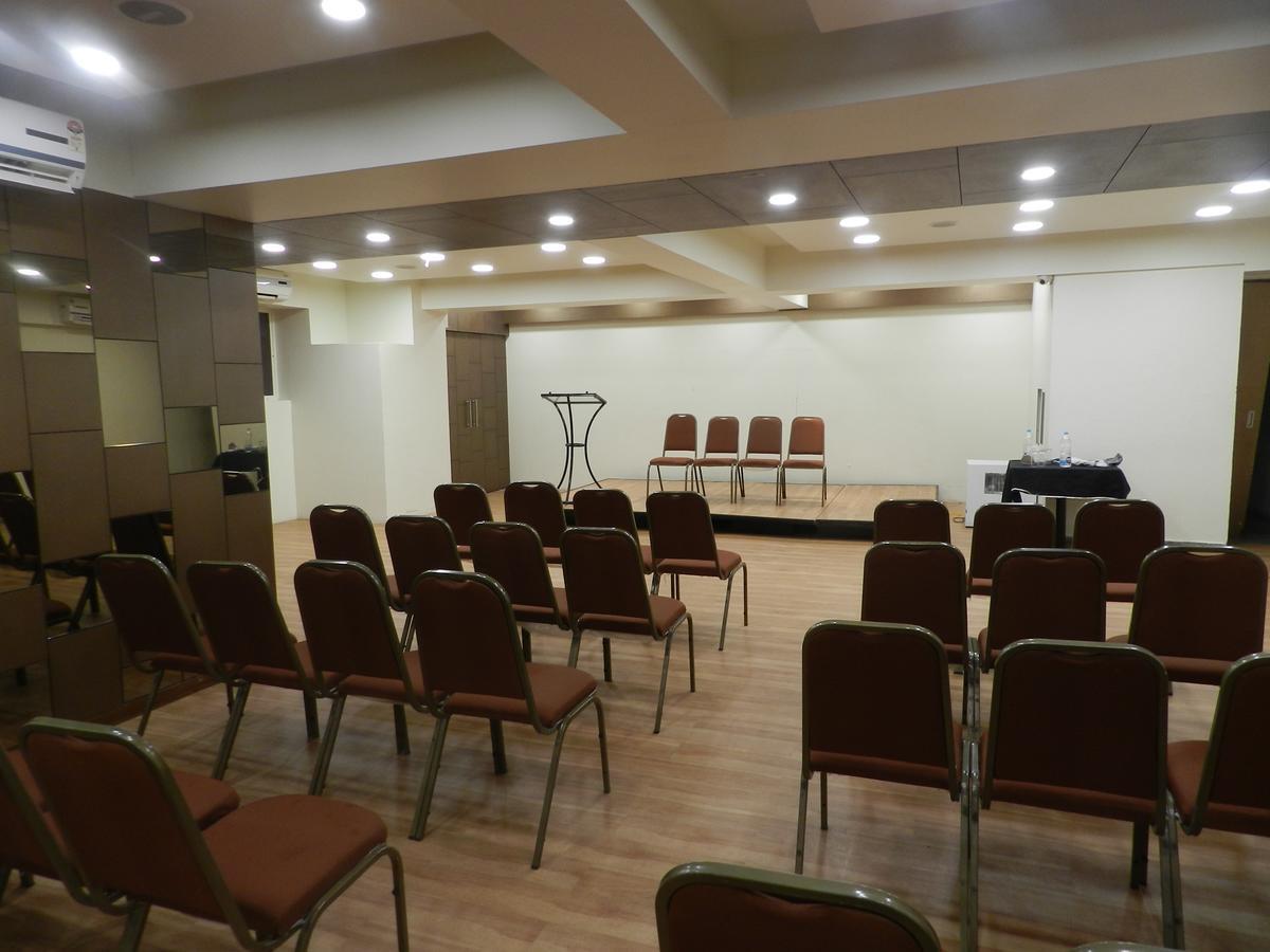 Hotel K Tree - A Boutique Hotel Колхапур Екстериор снимка